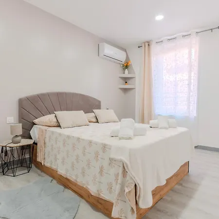 Charmante Maison Au Coeur De 6 Personnes Appartement Puicheric